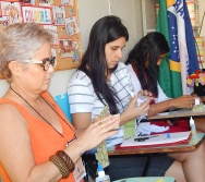 CURSO CONTANDO HISTÓRIAS COLORINDO VIDAS - ASPECTOS TERAPÊUTICOS DA CONT. DE HISTÓRIA -TURMA 5