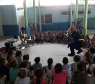 COLORIR - PROJETO CONTANDO HISTÓRIAS COLORINDO VIDAS - UMEI VILA VELHA