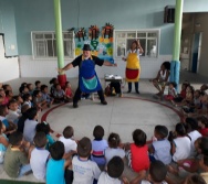 COLORIR - PROJETO CONTANDO HISTÓRIAS COLORINDO VIDAS - UMEI VILA VELHA