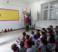 CONTAÇÃO DE HISTÓRIA NA UMEI MARIA DA GLÓRIA RAUTA - VILA VELHA