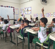 Sensibilização de Alunos e Capri de Professores da Escola Arthur Costa e Silva - Aparecida/NTV