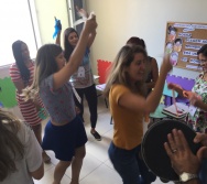 CURSO CONTANDO HISTÓRIAS COLORINDO VIDAS - RESGATE DA LUDICIDADE E TÉCNICAS P/ CONTAR HISTÓRIA