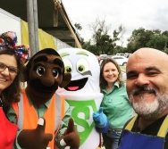 PARTICIPAÇÃO DO COLORIR NA FEIRA LITERÁRIA DO ES - PARE OLHE E ESCUTE!