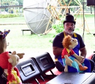 PARTICIPAÇÃO DO COLORIR NA FEIRA LITERÁRIA DO ES - PARE OLHE E ESCUTE!