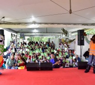 PARTICIPAÇÃO DO COLORIR NA FEIRA LITERÁRIA DO ES - PARE OLHE E ESCUTE!