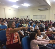 COLORIR - CONTAÇÃO DE HISTÓRIA NA ESCOLA JORGE AMADO - NOVA CARAPINA II