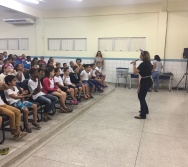 COLORIR - CONTAÇÃO DE HISTÓRIA NA ESCOLA JORGE AMADO - NOVA CARAPINA II