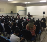 COLORIR - CONTAÇÃO DE HISTÓRIA NA ESCOLA JORGE AMADO - NOVA CARAPINA II