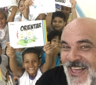 COLORIR - CONTAÇÃO DE HISTÓRIA NA ESCOLA JORGE AMADO - NOVA CARAPINA II