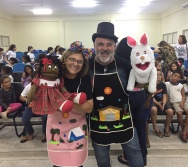 COLORIR - CONTAÇÃO DE HISTÓRIA NA ESCOLA JORGE AMADO - NOVA CARAPINA II