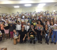 COLORIR - CONTAÇÃO DE HISTÓRIA NA ESCOLA JORGE AMADO - NOVA CARAPINA II