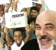 COLORIR - CONTAÇÃO DE HISTÓRIA NA ESCOLA JORGE AMADO - NOVA CARAPINA II