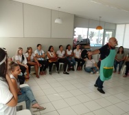 O resgate da ludicidade através das histórias - Universidade Infantil.