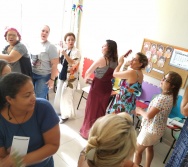 CURSO CONTANDO HISTÓRIAS COLORINDO VIDAS I - ENCONTRO 2 