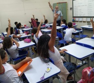 DIA DE SENSIBILIZAÇÃO DO MATUTINO DA ESCOLA ADILSON DA SILVA CASTRO - VITÓRIA (BULLYING)