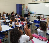 DIA DE SENSIBILIZAÇÃO DO MATUTINO DA ESCOLA ADILSON DA SILVA CASTRO - VITÓRIA (BULLYING)