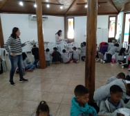 OFICINA DE CONTAÇÃO DE HISTÓRIA - PROJETO VALE ENCANTAR - ANA BERNARDES - VILA VELHA