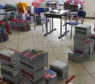 NTV - CONFECÇÃO DOS KITS NTV DOS PRIMEIROS ANOS E ENTREGA DO KIT NA ESCOLA JOSÉ ZACCHI.