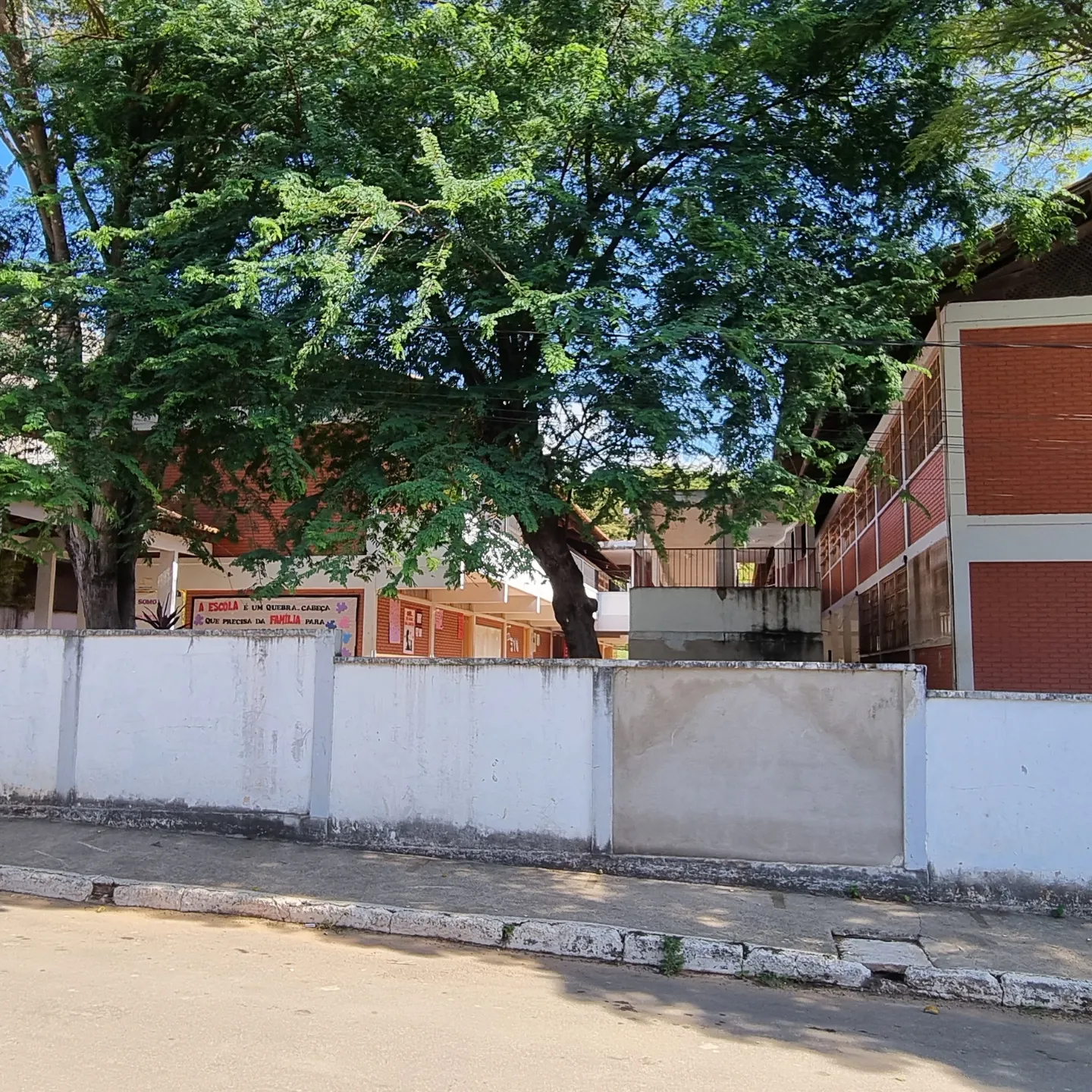 PROGRAMA ATITUDE AMBIENTAL - SÉRIES INICIAIS EM AÇÃO MINAS GERAIS E INTERIOR DO ES - APRESENTAÇÃO