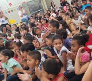 PROJETO COLORIR SUSTENTÁVEL - SHOW COM TURMA DO FREDERICO - ETAPA PEQUENOS COLETORES