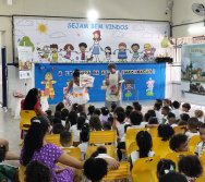 MAIS DE 400 CRIANÇAS FORAM CONTEMPLADAS COM LIVROS DOS CLÁSSICOS DA LITERATURA