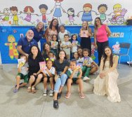 MAIS DE 400 CRIANÇAS FORAM CONTEMPLADAS COM LIVROS DOS CLÁSSICOS DA LITERATURA