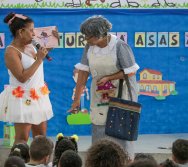 MAIS DE 400 CRIANÇAS FORAM CONTEMPLADAS COM LIVROS DOS CLÁSSICOS DA LITERATURA