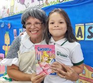 MAIS DE 400 CRIANÇAS FORAM CONTEMPLADAS COM LIVROS DOS CLÁSSICOS DA LITERATURA