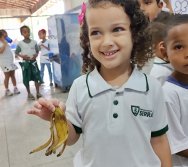 PROJETO COLORIR SUSTENTÁVEL - AS TURMAS VÃO ALIMENTAR AS MINHOCAS