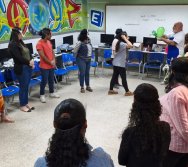 CONTANDO HISTÓRIAS COLORINDO VIDAS - PROJETO APOIE - PSICÓLOGOS E ASSISTENTES SOCIAIS (CARIACICA)