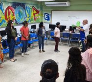 CONTANDO HISTÓRIAS COLORINDO VIDAS - PROJETO APOIE - PSICÓLOGOS E ASSISTENTES SOCIAIS (CARIACICA)