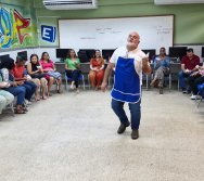 CONTANDO HISTÓRIAS COLORINDO VIDAS - PROJETO APOIE - PSICÓLOGOS E ASSISTENTES SOCIAIS (CARIACICA)