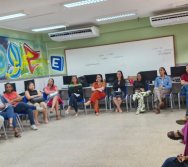 CONTANDO HISTÓRIAS COLORINDO VIDAS - PROJETO APOIE - PSICÓLOGOS E ASSISTENTES SOCIAIS (CARIACICA)