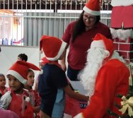 CHEGADA DE PAPAI NOEL - CMEI VERA CALMON