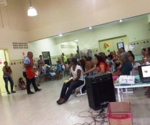 ESCOLA DE PAIS - MINHA CASA TAMBÉM É COLORIDA - CMEI CORA CORALINA