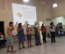 ESCOLA DE PAIS - MINHA CASA TAMBÉM É COLORIDA - CMEI CORA CORALINA