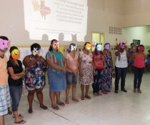 ESCOLA DE PAIS - MINHA CASA TAMBÉM É COLORIDA - CMEI CORA CORALINA