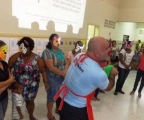 ESCOLA DE PAIS - MINHA CASA TAMBÉM É COLORIDA - CMEI CORA CORALINA