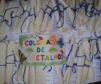 CURSO DE APRIMORAMENTO DE PROFESSORES - CMEI CORA CORALINA - ATIVIDADE COLCHA DE RETALHOS