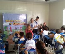 SENSIBILIZAÇÃO AOS ALUNOS DOS 5º E 6º ANOS PARA IMPLANTAÇÃO DO COLORIR SUSTENTÁVEL - CARIACICA