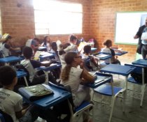SENSIBILIZAÇÃO AOS ALUNOS DOS 5º E 6º ANOS PARA IMPLANTAÇÃO DO COLORIR SUSTENTÁVEL - CARIACICA