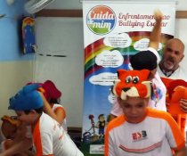 PROJETO CUIDA DE MIM - ENFRENTAMENTO AO BULLYING ESCOLAR - ESCOLA SÃO BERNARDO - JD CAMBURI - VITÓRIA - ES