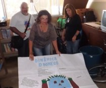 DINÂMICA O BONECO NO CURSO SUSTENTABILIDADE MINISTRADO NA EMEF VALÉRIA MARIA MIRANDA