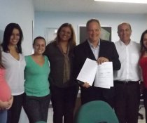 ASSINATURA DO CONVÊNIO: ASPE X OSCIP COLORIR X EMPRESA PRIVADA DO PROGRAMA PC3ES=SUSTENTABILIDADE