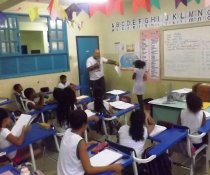 PC3ES = SUSTENTÁVEL - EMEF ANTÔNIO V. REZENDE - CENTRAL CARAPINA - SERRA - ES (PARCEIROS: ASPE E COLORIR)