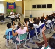 PCM - PALESTRA INTERATIVA BULLYING BRINCADEIRA SEM LIMITE - EMEF JORGE AMADO