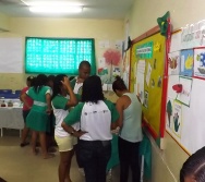 PC3ES - MOSTRA CULTURAL NA EMEF ANTÔNIO V. REZENDE - SERRA. MAT e VESP