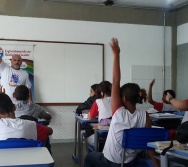 Projeto Cuida de Mim - Enfrentamento ao Bullying Escolar - EEEFM MARINGÁ