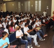 PALESTRA TODOS CONTRA O  BULLYING NO SENAC - 300 ADOLESCENTES CAPACITADOS