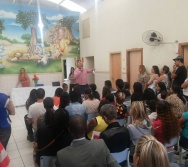 PALESTRA PARA PAIS SOBRE EDUCAÇÃO HUMANISTA DE VALORES NA ESCOLA E EM CASA